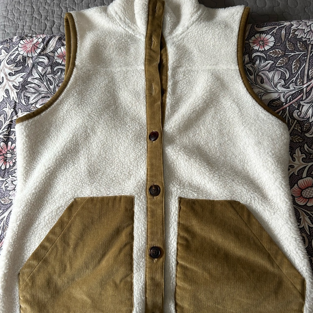 Orvis Cream and Brown Sherpa Vest with Corduroy Trim